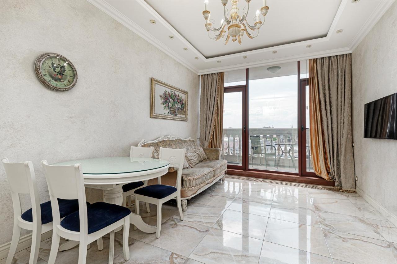 Greek Street Deluxe Apartment Odessa Exterior photo
